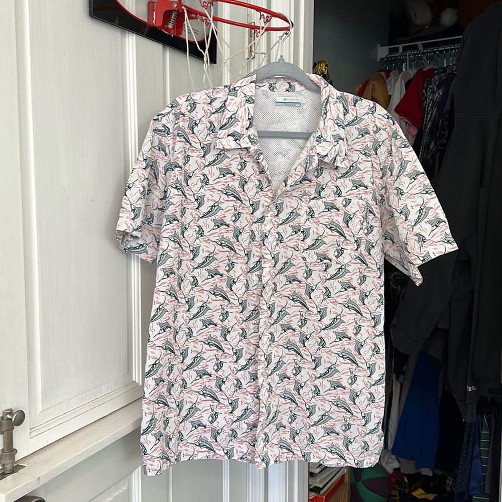 Columbia Performance Fishing Gear PFG shirt. Size medium